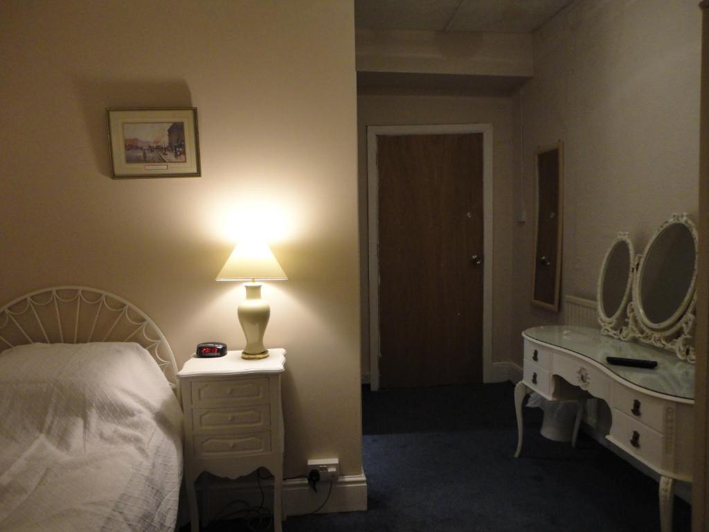The New Alexandra Hotel ランディドノー 部屋 写真
