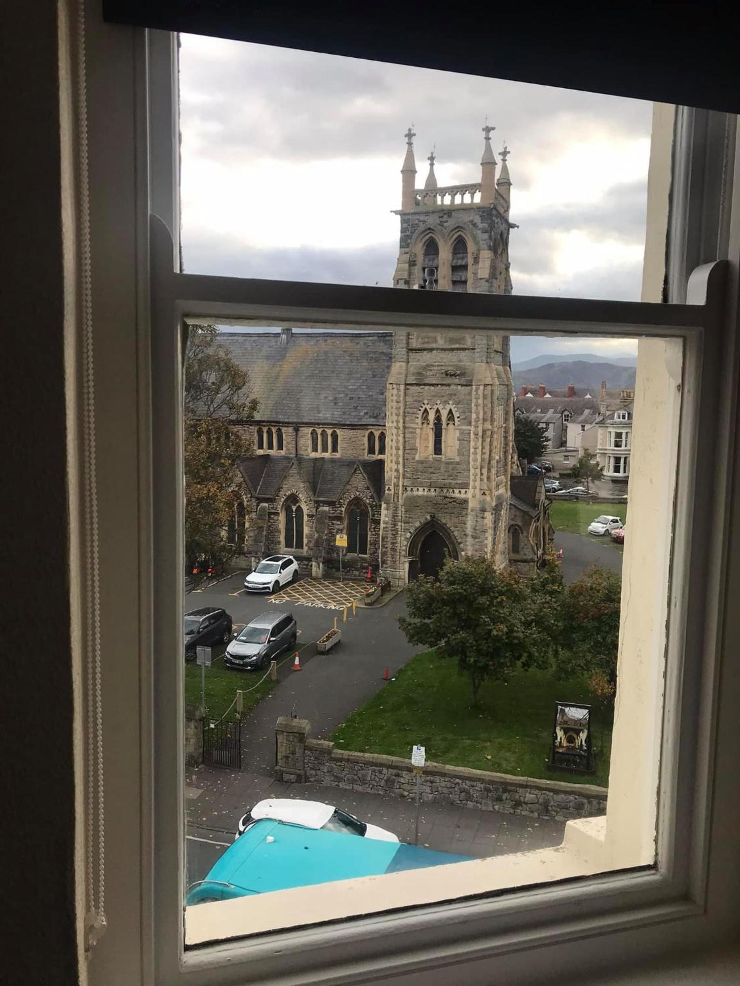 The New Alexandra Hotel ランディドノー エクステリア 写真