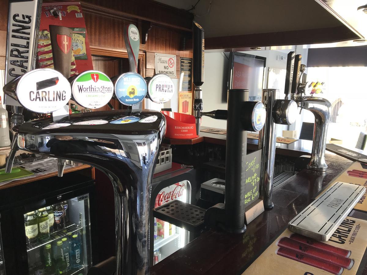 The New Alexandra Hotel ランディドノー エクステリア 写真